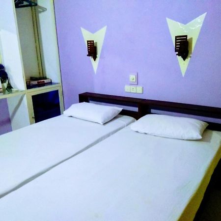 Siri Tourist Holiday Home Hikkaduwa Exterior photo