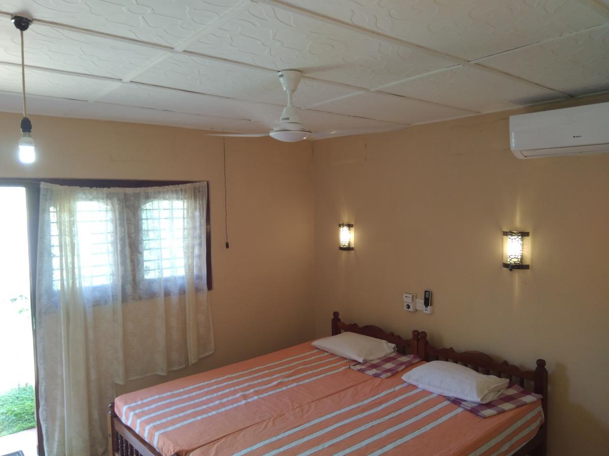 Siri Tourist Holiday Home Hikkaduwa Exterior photo