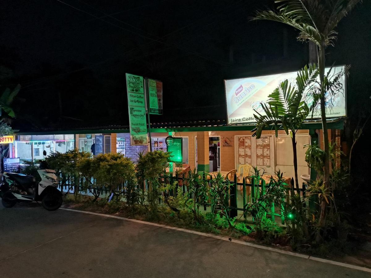 Siri Tourist Holiday Home Hikkaduwa Exterior photo